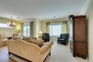 Photo #5: 2321354 Listing 