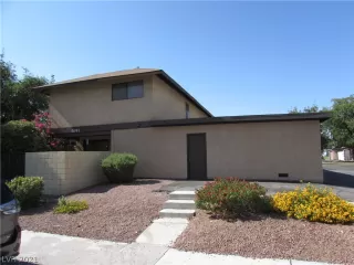 Photo #1: 2321415 Listing