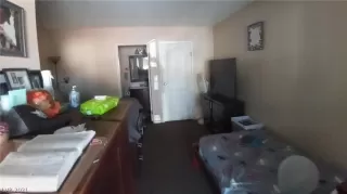 Photo #5: 2321436 Listing