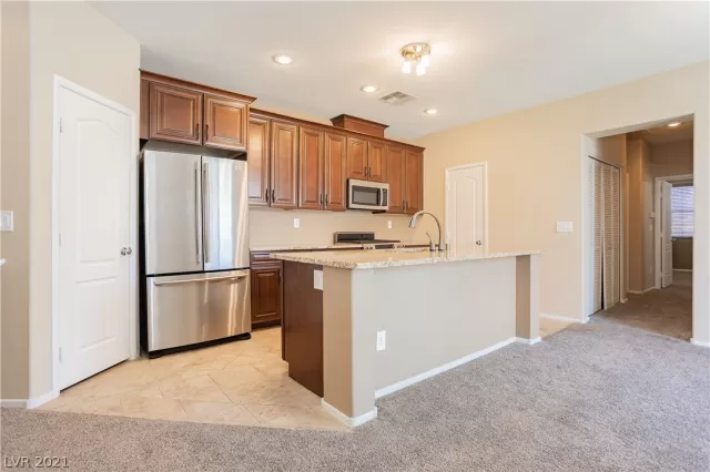 MLS: 2321439 Condo For Sale