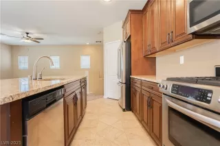 Photo #3: 2321439 Listing 