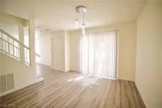 Photo #4: 2321447 Listing 