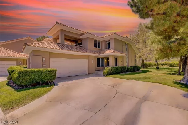 MLS: 2321513 Condo For Sale