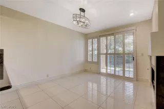 Photo #6: 2321513 Listing