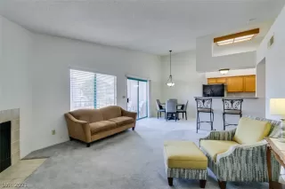 Photo #1: 2321518 Listing