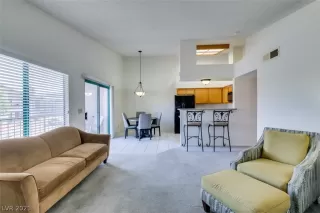 Photo #3: 2321518 Listing