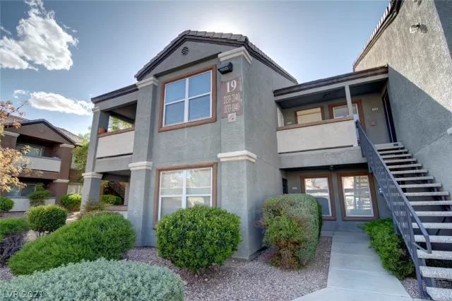 MLS: 2321538 Condo For Sale