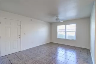 Photo #1: 2321538 Listing