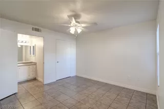 Photo #6: 2321538 Listing