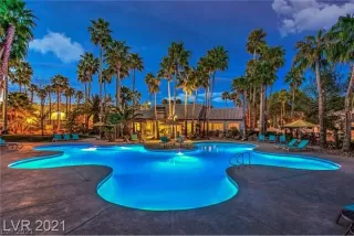 Photo #2: 2321561 Listing 