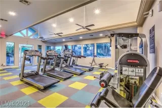 Photo #5: 2321561 Listing 