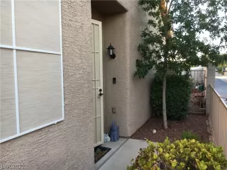 Photo #1: 2321570 Listing 