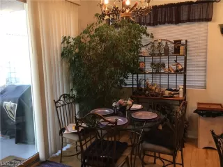 Photo #3: 2321570 Listing 