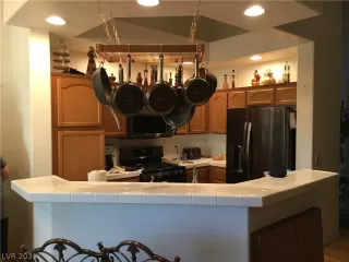 Photo #4: 2321570 Listing 