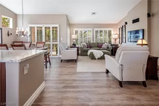 Photo #3: 2321584 Listing 