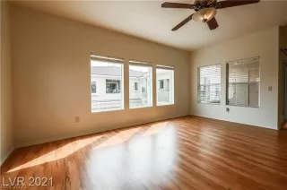 Photo #4: 2321601 Listing 