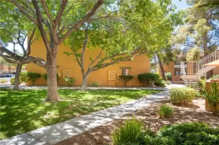 Photo #6: 2321602 Listing 