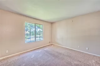 Photo #2: 2321606 Listing