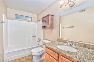 Photo #3: 2321606 Listing