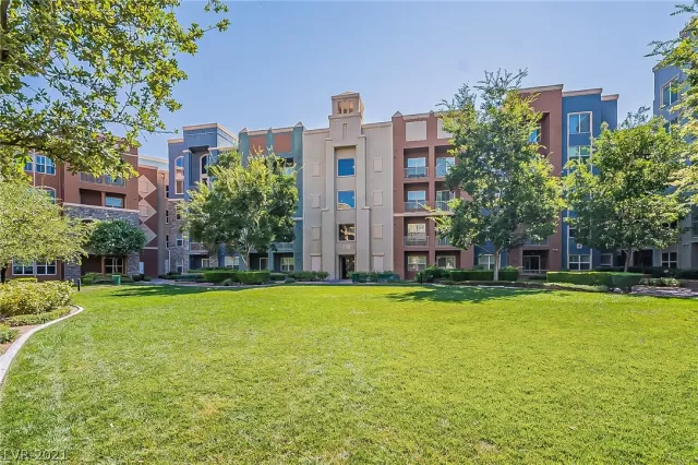 MLS: 2321611 Condo For Sale