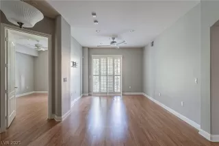 Photo #2: 2321611 Listing