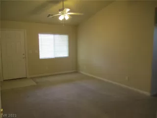 Photo #3: 2321614 Listing 