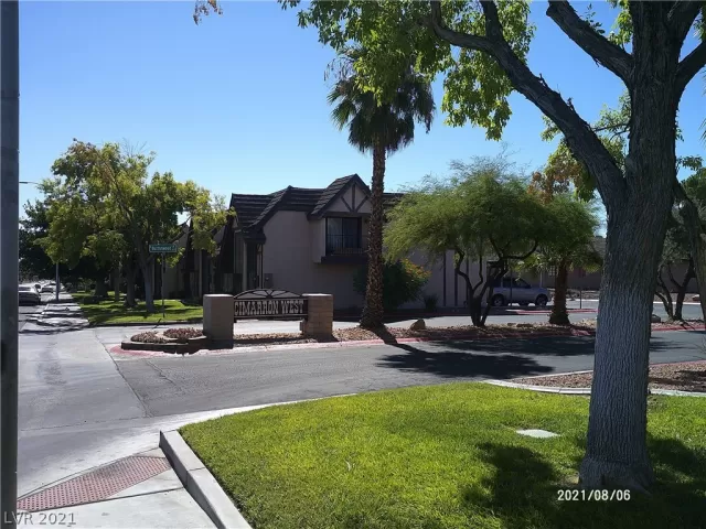 MLS: 2321624 Condo For Sale