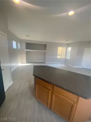 Photo #4: 2321709 Listing 