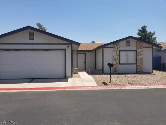 MLS: 2321712 Condo For Sale