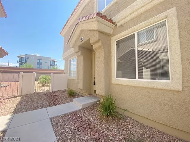 MLS: 2321720 Condo For Sale