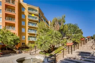 Photo #1: 2321739 Listing