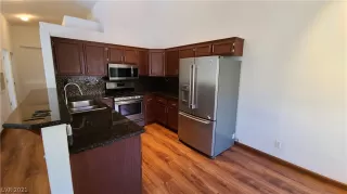 Photo #4: 2321744 Listing 