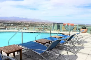 Photo #4: 2321752 Listing 