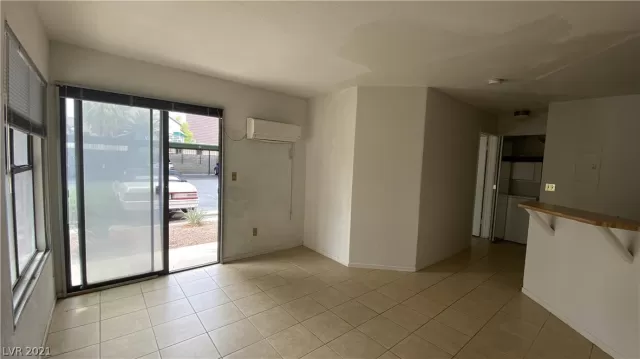 MLS: 2321780 Condo For Sale