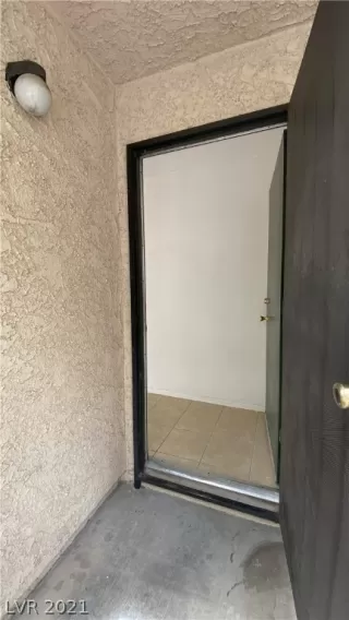 Photo #1: 2321780 Listing