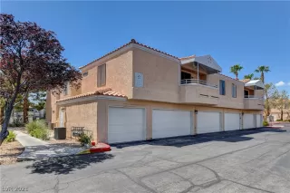 Photo #1: 2321786 Listing 