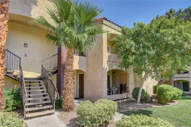 MLS: 2321801 Condo For Sale