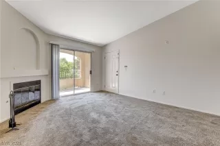 Photo #3: 2321801 Listing 