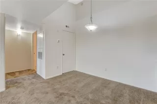 Photo #6: 2321801 Listing 