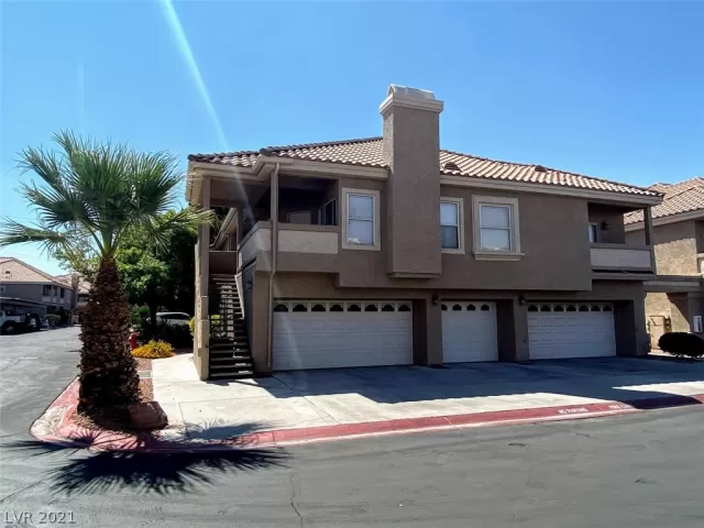 MLS: 2321815 Condo For Sale