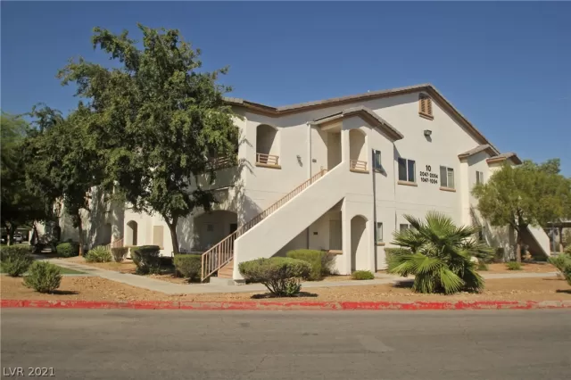 MLS: 2321831 Condo For Sale