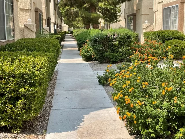 MLS: 2321842 Condo For Sale