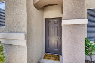 Photo #2: 2321862 Listing