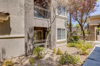 Photo #4: 2321862 Listing