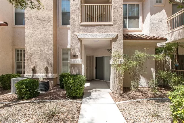 MLS: 2321865 Condo For Sale