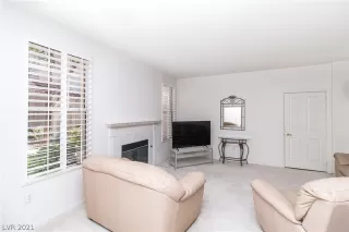 Photo #1: 2321865 Listing