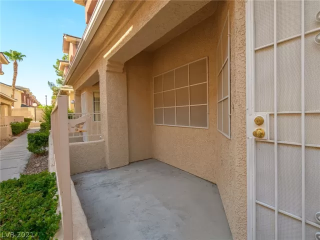 MLS: 2321867 Condo For Sale