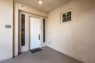 Photo #6: 2321869 Listing