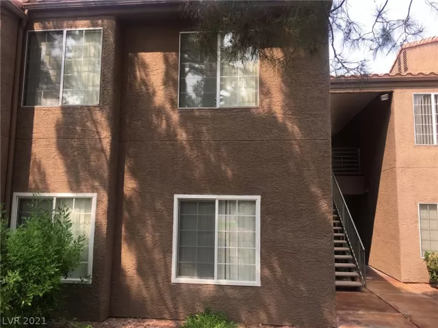 MLS: 2321891 Condo For Sale