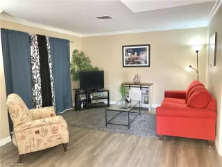 Photo #2: 2321892 Listing 